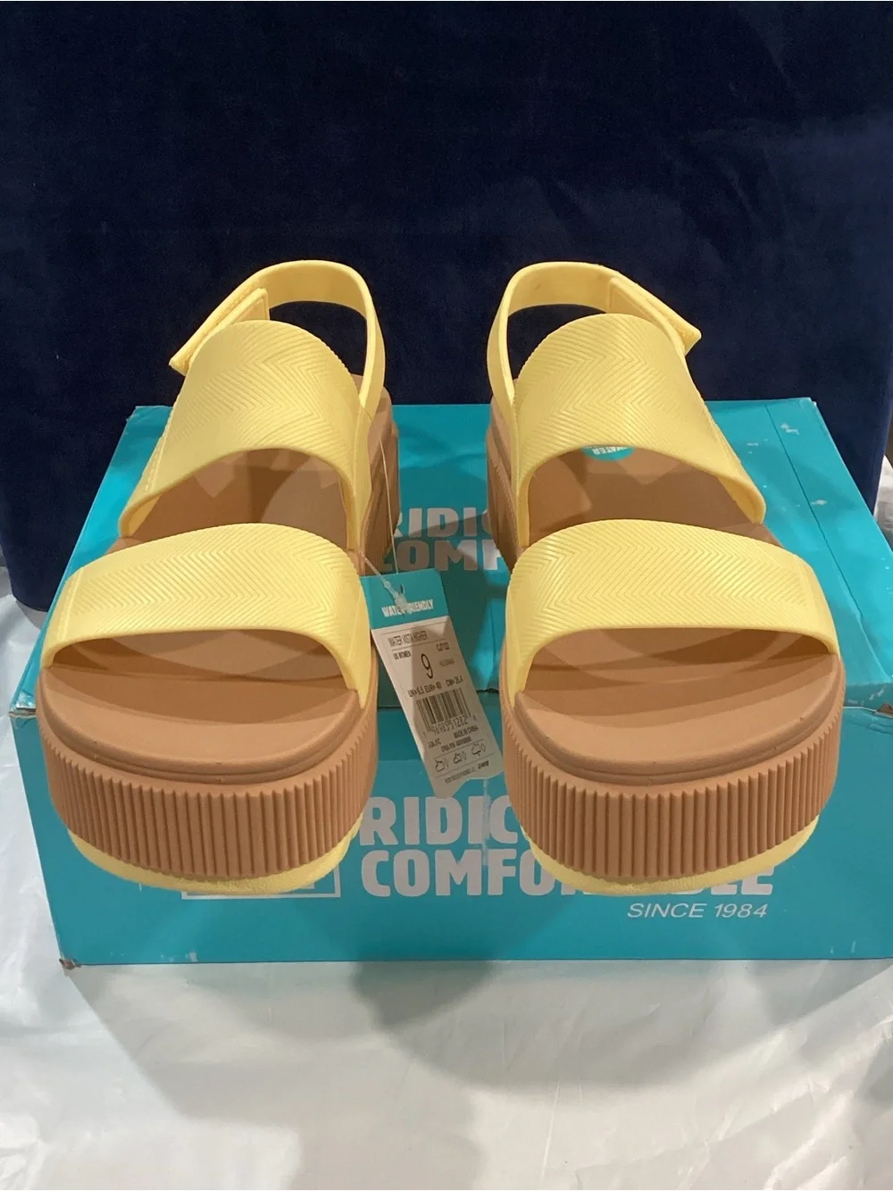 REEF Water Vista Higher Yellow Platform Sandals Women’s Size 9 NWB